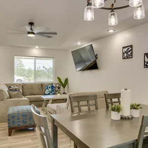 Getaway With Patio, 3 Mi To Shipman Beach! Keaau