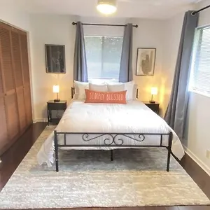 Peaceful, Private Master Bedroom With Own Bath Near Hilo, With Ac! Keaau